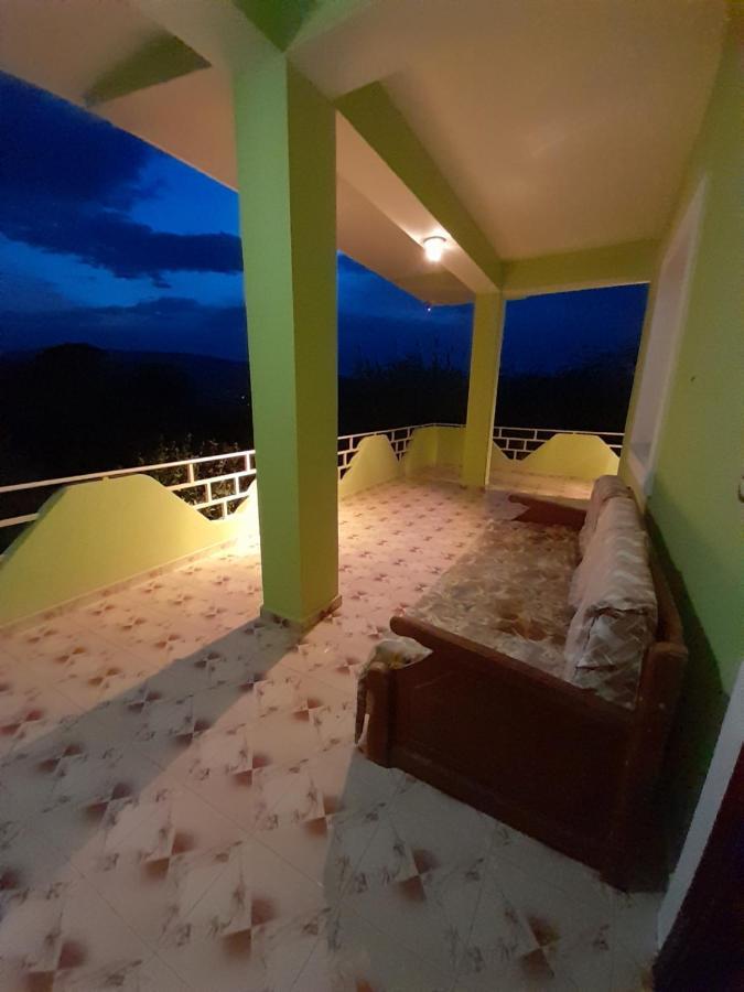Cortina House Berat Lejlighed Kuçovë Eksteriør billede